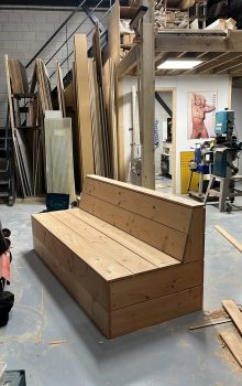 Tuinbank bedekt met Douglas hout, ideaal voor buiten - Rotterdam